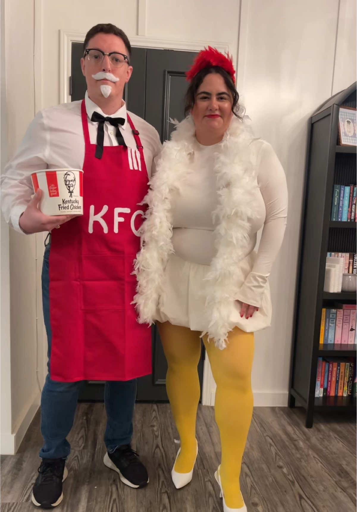 Finger lickin’ good🍗😜 #halloweencostume #couplescostume #kfccostume #halloween2025 #fyp 