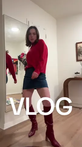 Spend a Saturday with me as a 28 year old living in DC :)  #washingtondc #dclife #falloutfitinspo #corgi #octobermood 