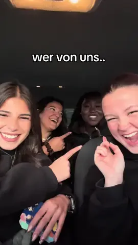 schreibt mal in die Kommentare welche Spiele wir noch ausprobieren sollen 😁 #dc #dance #dancetrend #tiktoktrend #tiktokdance 