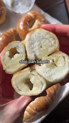 shio pan bagels !! 🧈🥯 everything you love about salt bread but with the chewy crisp exterior of bagels 😌 Shio pan has been viral for a hot minute and deserves all the hype, true definition of simple is best !! This was one of the most popular bagels when I used to do popups I stilll get asked if I’ll ever do one again but since I stopped doing them I’m going to start sharing my recipes here :)   I use Japanese flour and natural yeast but adapted it so you can use ingredients that are easier to find.   2 doughs & 2 shaping methods are on okonomikitchen blog! 