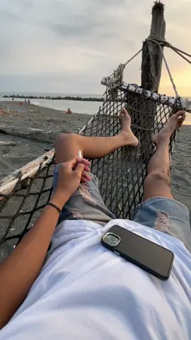 I BEG DONT LEAVE MEEEEEE E E E E E