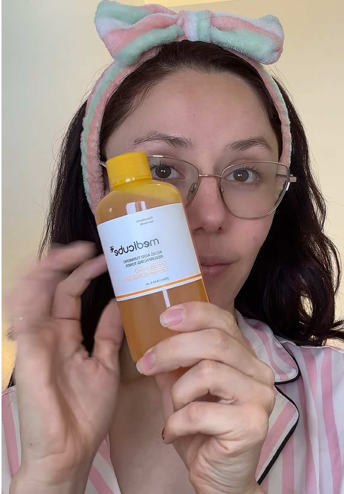 oigan hay algo que medicube no haga bien??? Primer test de estos productos y me encantan, super buena impresion! Y sus ingredientes me favorecen demasiado, los seguire usando!!!!! #medicube #kojicacid #turmeric #bodycare #hyperpigmentation @medicube global 