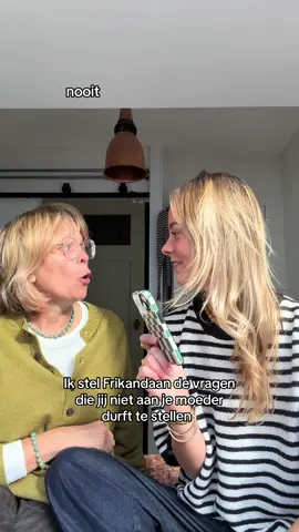 ‘Wat vind Frikandaan van seggs zonder condoom’ #frikandaan #juicyquestions #foryoupage #viral #trending  —> sieraden van @Atelier Tú 💕