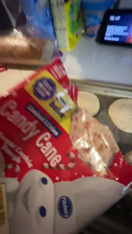 ✨Medium Rare✨ #cookies #eatorbake #pillsbury #FoodTok #baking 