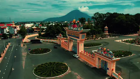 Tòa Thánh Tây Ninh #toathanhtayninh #daocaodai #tayninh #flycamvietnam #reviewtayninh #dulichtayninh #explorevietnam #tayninhdaily #chillwithtiktok