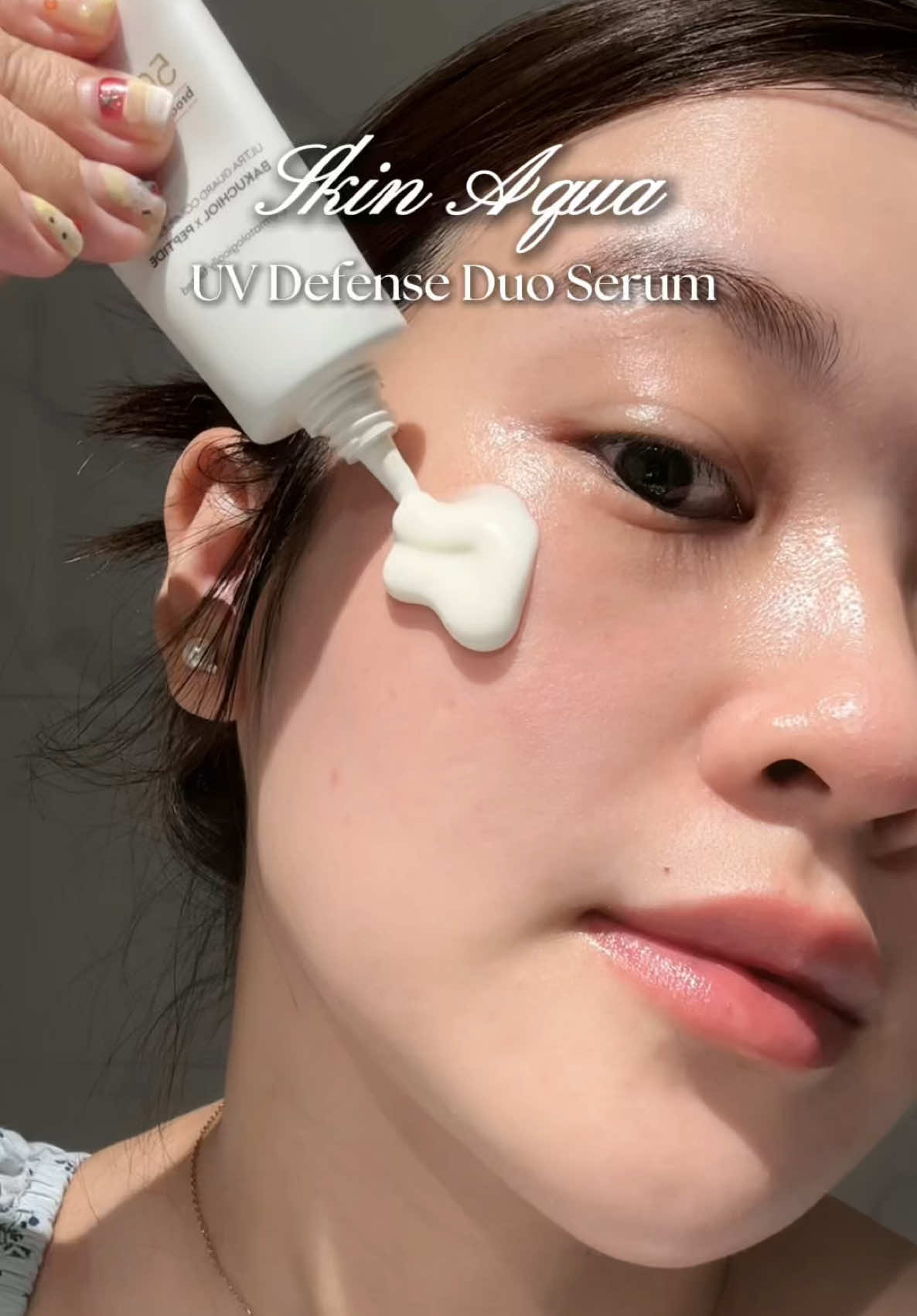 Mê cái finish của ẻm, làm da rạng rỡ glowy mà còn bảo vệ da tốt nữa!!! #UVDuoSerum #SkinAqua #serumchongnangduongda #nguyetbusine 