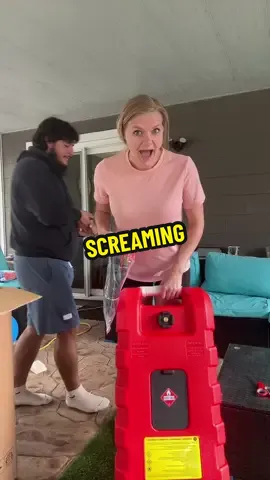 FAST SHIPPING 😍👏🏼 we love that!!  #tiktokshopblackfriday #giftsforhim #husbandgifts #15gallon #gaspump 