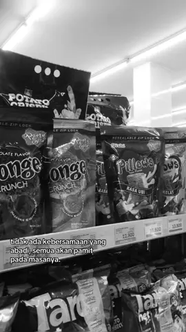 ga ada yang abadi #semuapalsu #foryoupage #fotolive #katakata #xybaca galau brutal