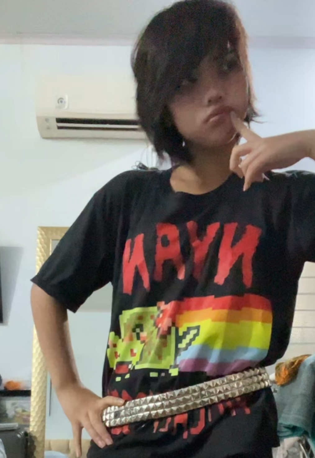 embracing my emo roots #metroman #shuffledance #dance #fyp #4u 