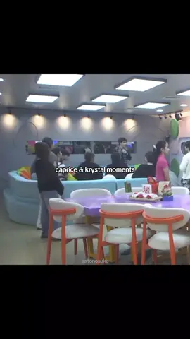 So happy lang for Caprice na siya unang nag initiate lumapit kay Krystal tas hinug pa siya. Apaka cute lang niya, sobrang mahiyain. Just love these scene lang❤️✨ #pbb #capricecayetano #krystalmejes #pbbcelebritycollabedition2point0  #pbbcelebritycollabedition 