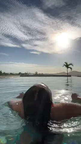 🧜‍♀️Una nadadita necesaria 🏊‍♀️👙🪸 #embarazo #nadar #dolordeespalda #bikini #loscabos 