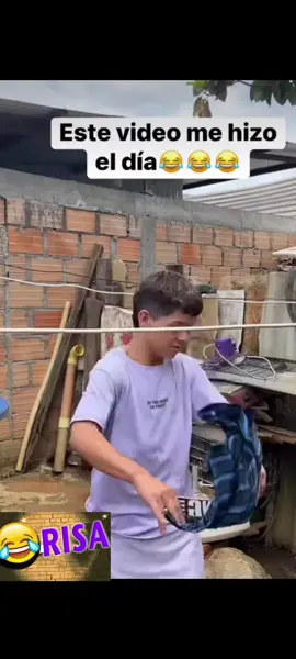 cuando es sol te quema hasta la ropa 🤣🤣🤣🤣🤣