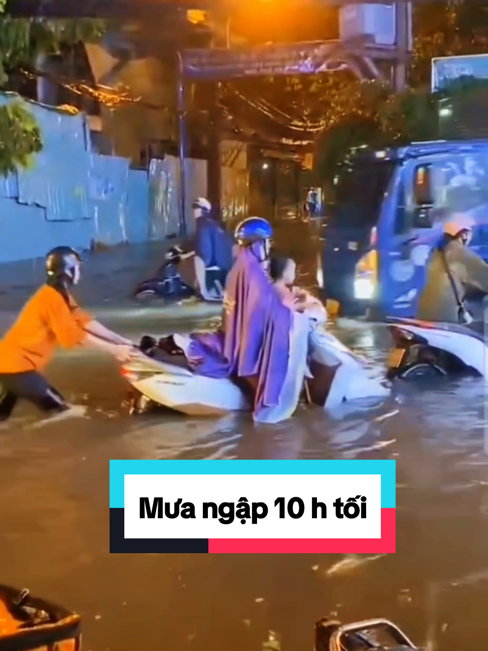 Nước ngập 10 h khuya ngày 26/10/25 Gò Vấp Thành Phố Hồ Chí Minh #viral #foryou #xuhuongtiktok 