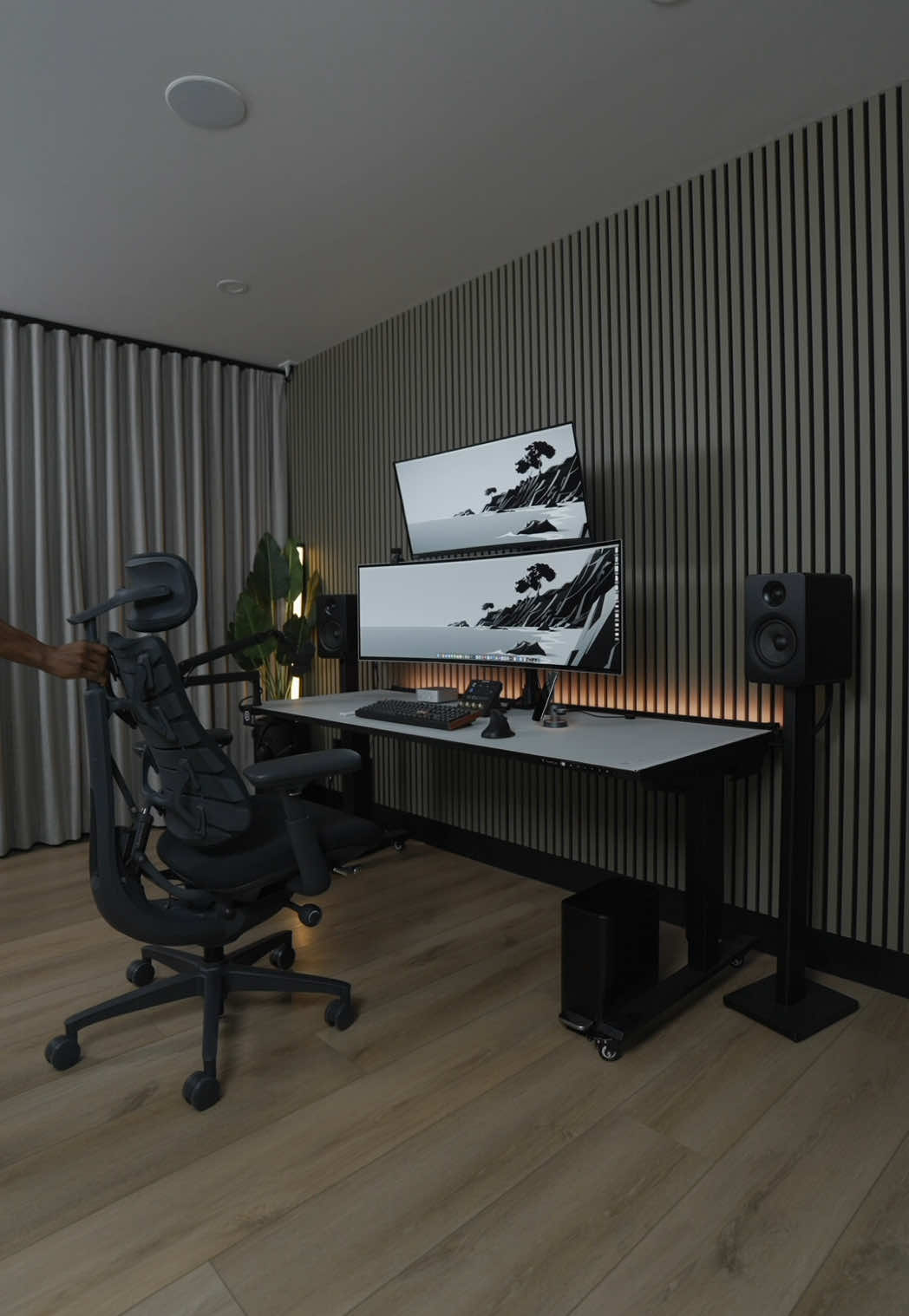 Switching to a new dual ultrawide monitor setup! #asmr #desksetup #techbymidas #ultrawide #dualmonitor