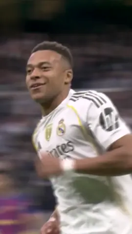 JUDE BELLINGHAM WITH AN INCREDIBLE ASSIST TO MBAPPE TO OPEN THE SCORING IN ELCLASICO 🔥 #Barcelona #RealMadrid #ElClasico #futbol 