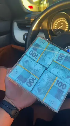 Box do milhão caixa com notas cenográficas realistas decorativas para ascensão profissinal #boxdomilhao #riquezailimitada #dinheironotiktok #money #prosperidade 