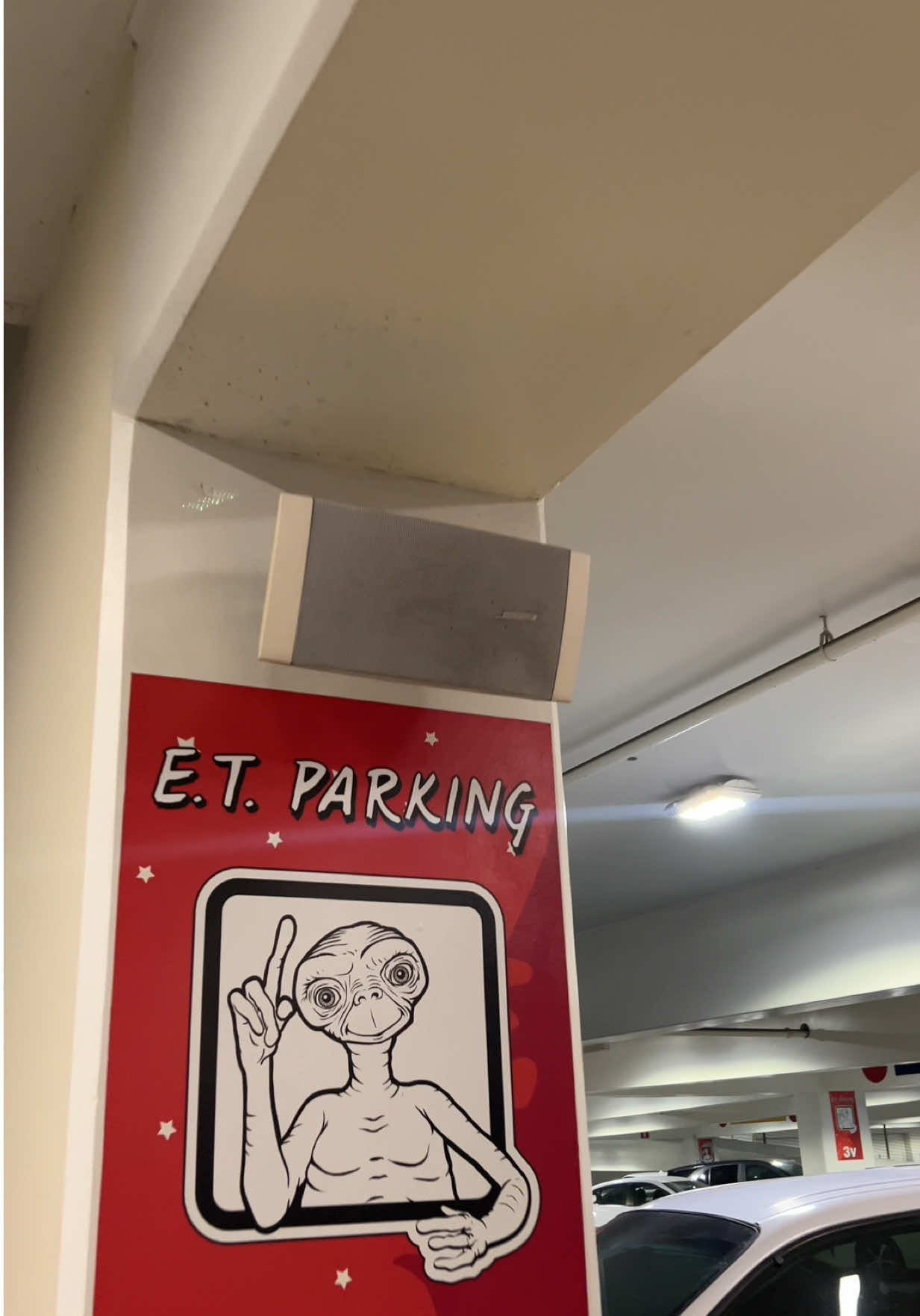 Cherry on Top at Universal studios Hollywood #BINI #bini @BINI PH 