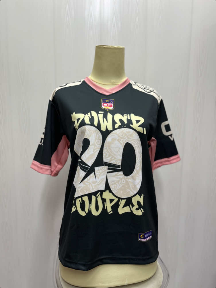 Halo bestii oswell hadir  dengan tema jersey streetwear yang gampang buat di mix and match outfit buat daily dan buat olahraga🥰 dengan bahan yang pastinya adem nyaman dipakai😍 Udah free nameset juga ☺️☺️ Yuk pilih favorite kalian  kuning kita bestiii 🥰 #jerseycustom #jerseystreetwear #jerseygratisnama #jerseyoswell #oswellid 