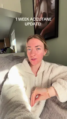 1 week accutane update! #fyp #accutane #skin #foryoupage #dermatology 