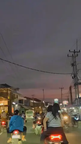 aku kamu haurgeulis saat itu #senjasorehari #kenanganterindah #haurgeulis_indramayu #fyp 