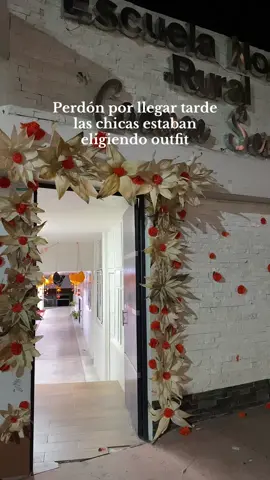 No caminan, desfilan ✨ #normalruralcarmenserdán #amigas #trend @V @LizbethCea 