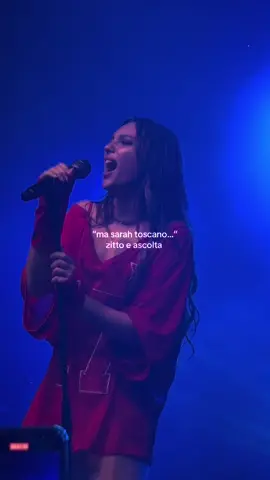 sei perfetta porca troia @.sarahtoscano. 