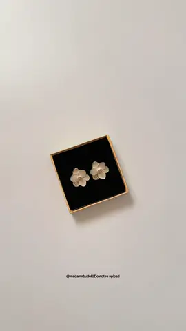 #earrings #earringsforwomen #fashionearrings #flowerearrings 