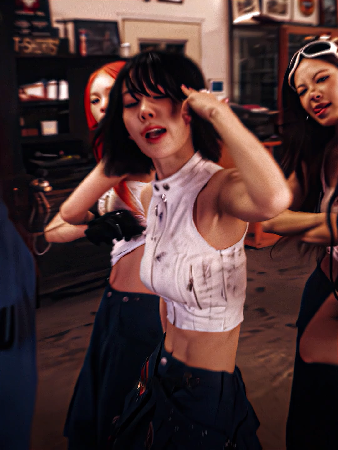 SAKURA LESSERAFIM | SHE SO PRETTY IN DANCE PERFORMANCE #le_sserafim