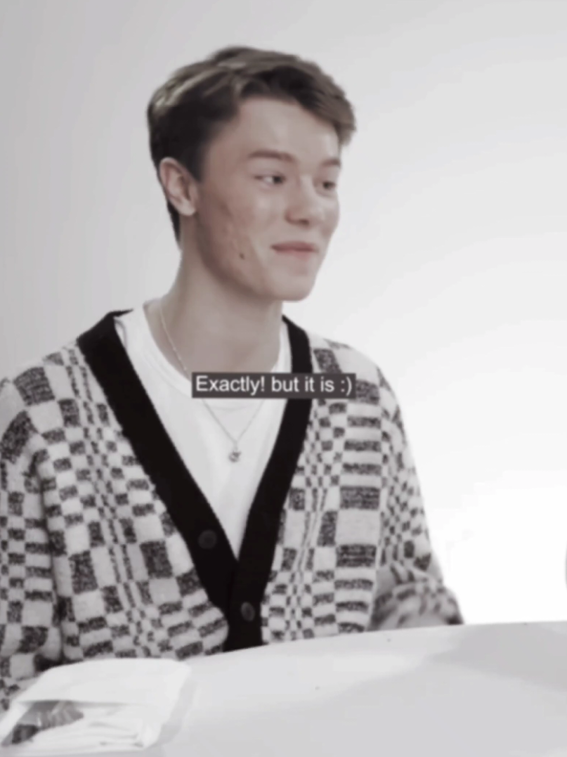 HES JUST A BABEH #edvinryding #edvinrydingedit #foryoupagee #youngroyals #youngroyalsedit @edvin ryding 👅 cr sweetlydevoted