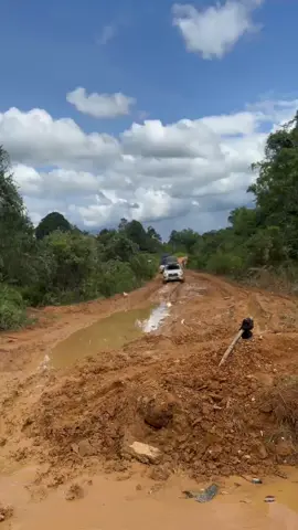 #katingankalteng #hilux4x4 #fypシ゚ #papuabarat 