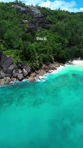 Welcome to the Seychelles 🤍 some of the most beautiful beaches I’ve seen in my life  #seychelles #seychellestiktok🇸🇨 #seychellestiktok #seychellestiktok🇸🇨 #seychellesbeach 