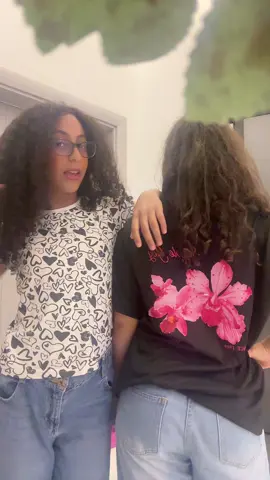 يارب يخليكم لبعض#ميرنا وماريا