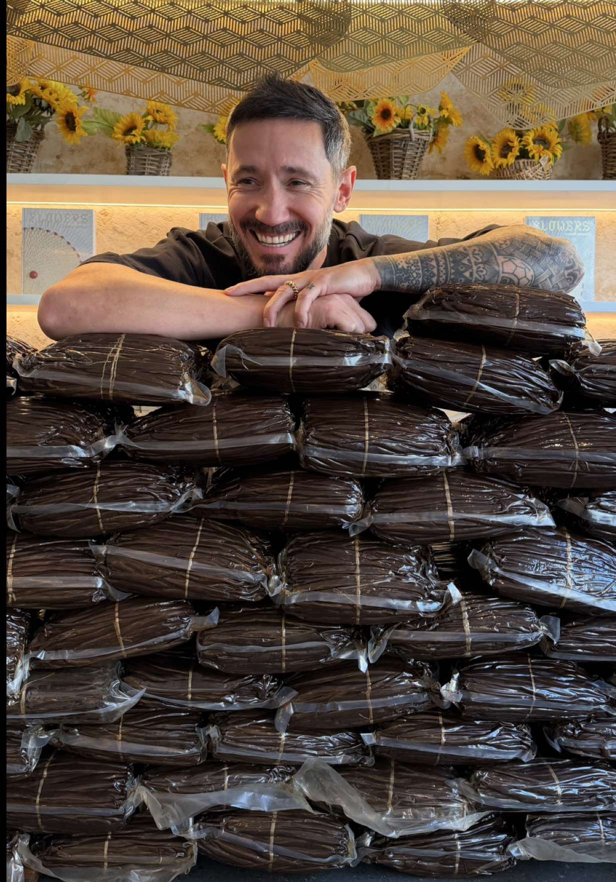 El plus grand trafiquant de Vanille 💼 #cedricgrolet 