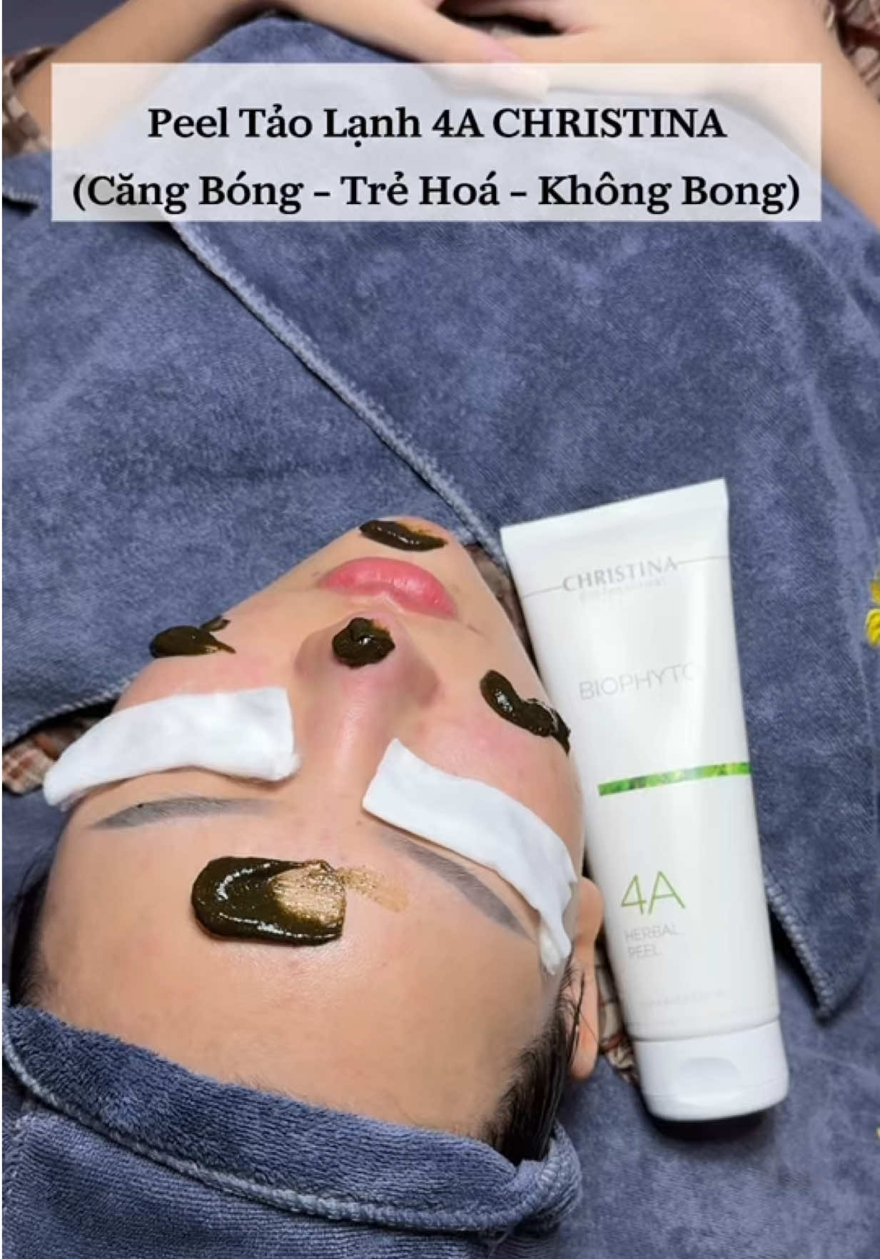 📌Detox da mát lạnh sạch sâu🥰 👉Peel Tảo Lạnh 4A Christina căng bóng, không bong, không rát, dành cho da nhiều khuyết điểm, đặc biệt là “DA DẦU”. 	•	Dòng peel không bong, không sưng, không đỏ. • Giúp da thông thoáng lỗ chân lông • Cải thiện mụn ẩn, mụn đầu đen, dầu thừa.  ___𝐍𝐠𝐨̣𝐜 𝐀́𝐧𝐡 𝐁𝐞𝐚𝐮𝐭𝐲 𝐒𝐤𝐢𝐧𝐥𝐚𝐛___   🏠 𝐃𝐢𝐧𝐡 𝐏𝐡𝐮̛𝐨̛̣𝐧𝐠 - 𝐍𝐠𝐡𝐢̃𝐚 𝐗𝐮𝐚̂𝐧 - 𝐐𝐮𝐲̀ 𝐇𝐨̛̣𝐩 - 𝐍𝐠𝐡𝐞̣̂ 𝐀𝐧  📞𝐇𝐨𝐭𝐥𝐢𝐧𝐞: 𝟎𝟗𝟔𝟓𝟎𝟖𝟔𝟗𝟏𝟗 - 𝟎𝟑𝟕𝟐𝟗𝟕𝟎𝟑𝟑𝟓 #peeltaokhongbong #peeltaochristina #duocmypham #chamsocda 