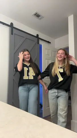 @marley😇😇 🖤💛