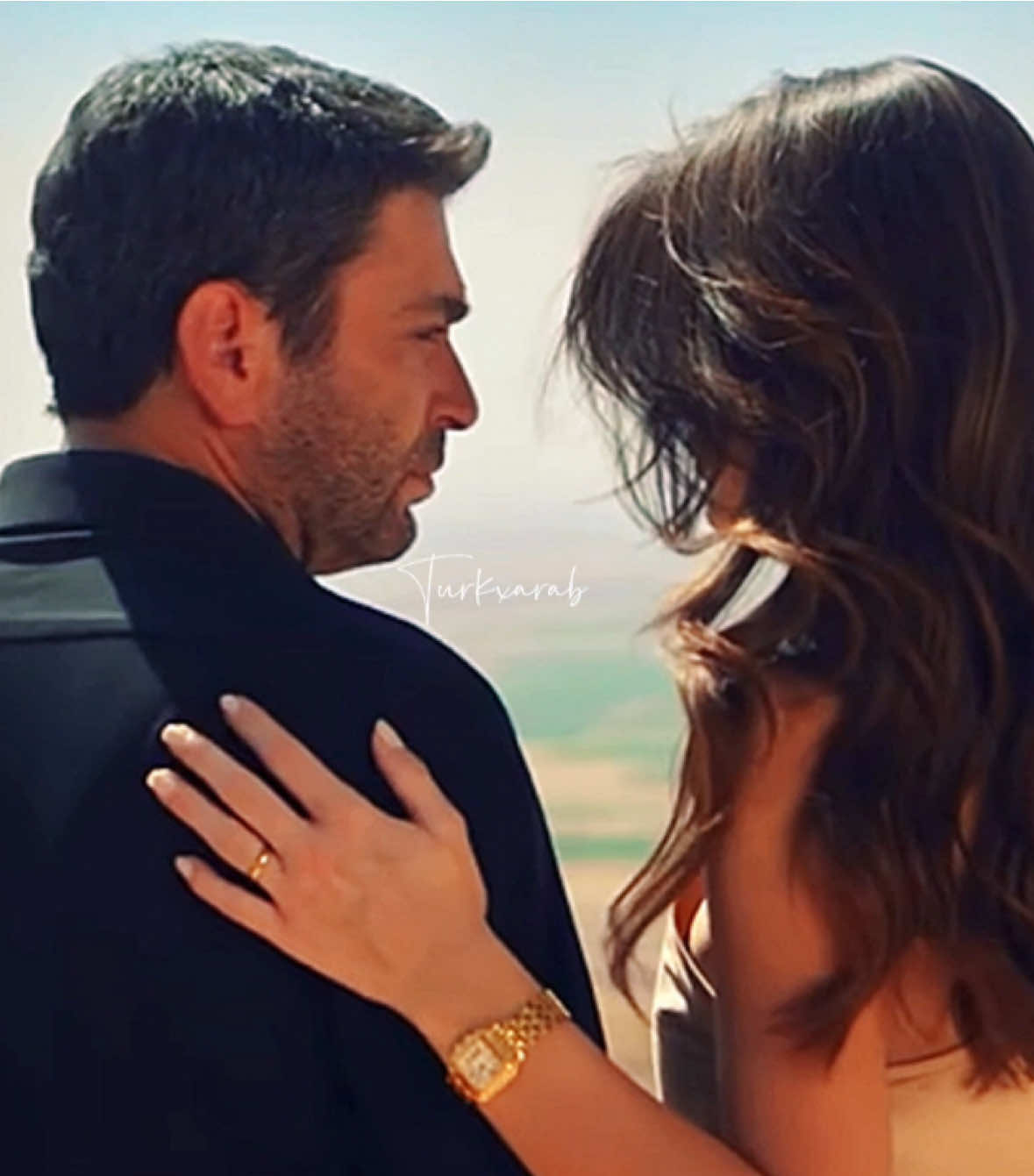 عايشه حاله حب معاك❤️#مسلسلات_تركية #uzaksehir #المدينه_البعيده #جيهان_عليا #اكسبلور 