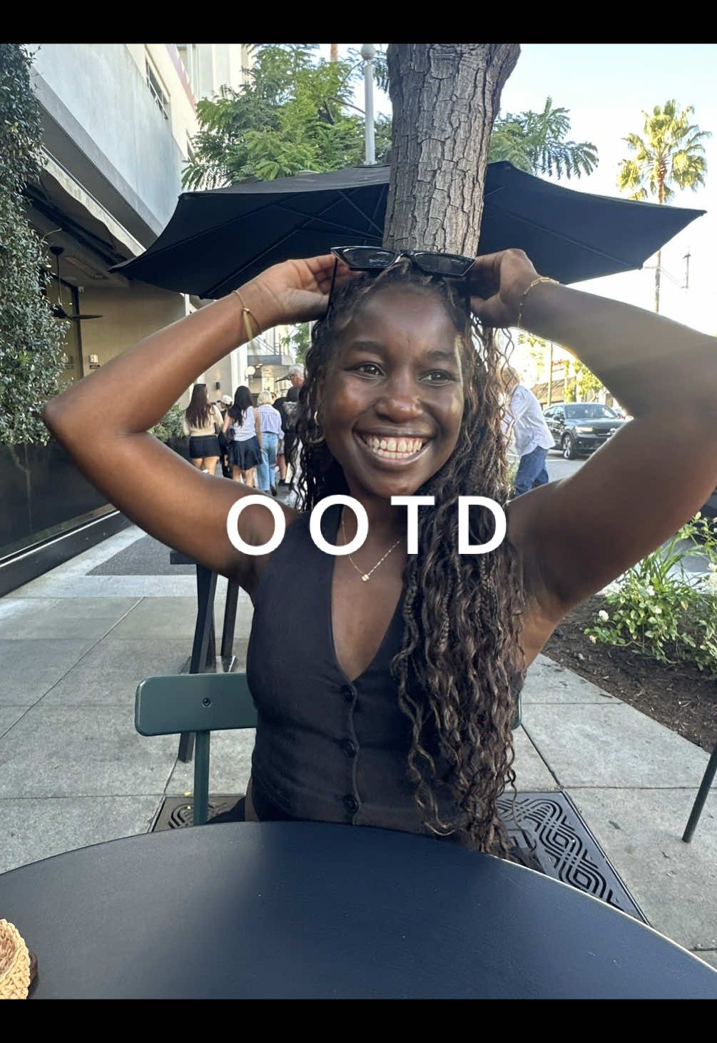 Another day, another #ootdinspo . Spent the afternoon in Beverly Hills in this cutee outfit.  @Amazon @adidas @h&m  #losangeles #falloutfits #losangeleslife #outfitideas 