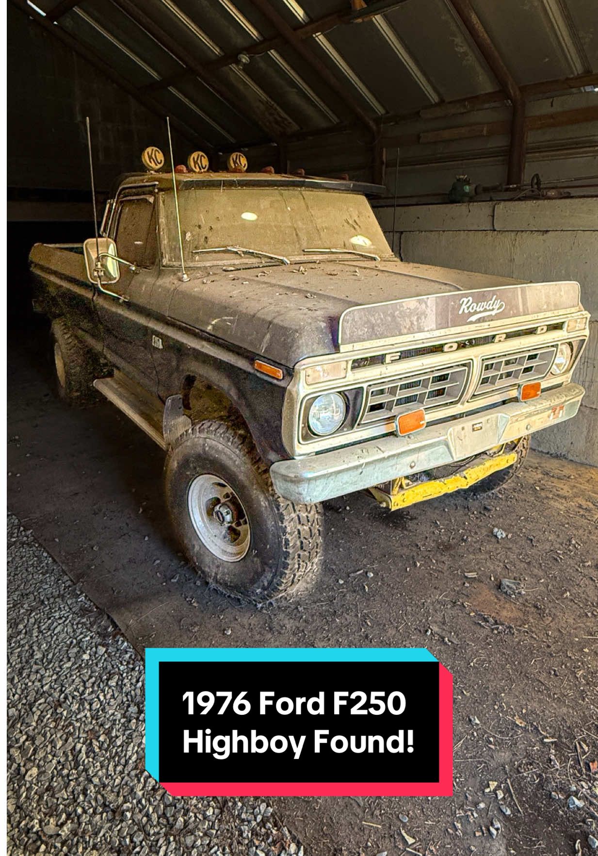 1976 Ford F250 Found ABANDONED in Barn For 18 Years! #wddetailing #detailing #fyp #satisfying #trend 