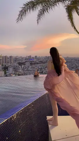 Cảm ơn anh, vì đã yêu em, trong những ngày tháng em còn chưa biết cách yêu chính mình! 