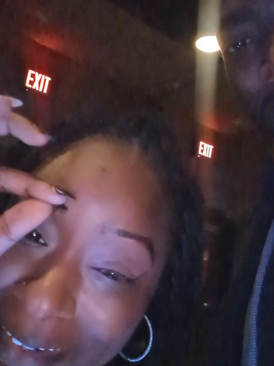 Why would he not tell me I still got this peel off eyebrow on my face 😩🤣