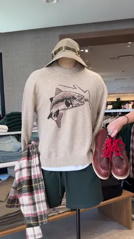 We take sweater weather very seriously. . . Product Details ⤵️ The A&F Essential Crew Sweater, shown in: Brown Stripe Light Beige (With Graphic) Birch Red Wine Light Beige . . #abercrombie #mensfashion #winterfashion #fallfashion #sweaters