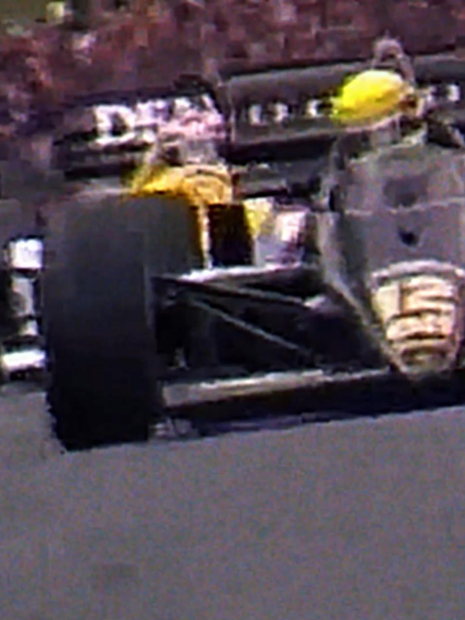 ⚠️EVERYTHING SHOWN IN THIS VIDEO IS PERFORMED BY PROFESSIONALS⚠️ #foryou #f1 #retro #edit 