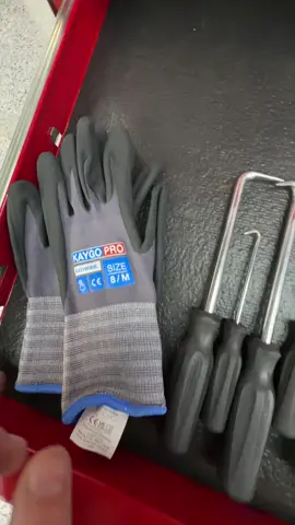 Stay safe #gloves #mechanic #safety 