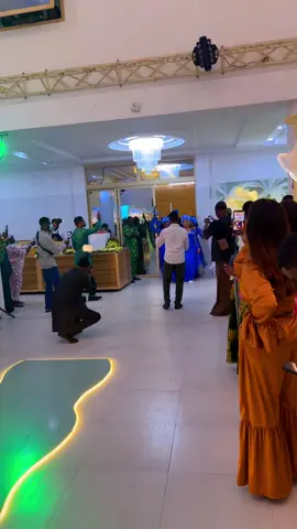 #viral_video #flypシ #pourtoi #mariage #fyp @A² ᥫ᭡💍 @FAFA création ✂️🪡👘🧵🥀 @ZUBI’S MAKEUP @@Dari @Telepathe officiel🇹🇬🇬🇭 @Coach_Mme~Touré 🏵 @dame Ay. @malou malou @@RonyMarvin22 