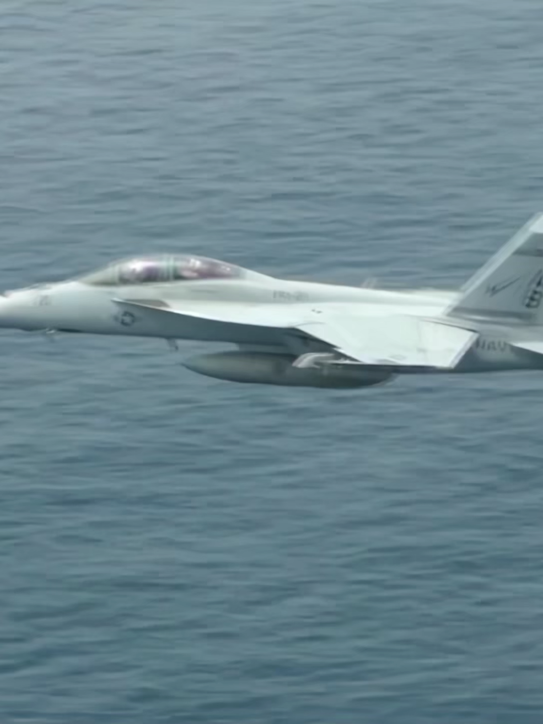 FA-18 X Oh dear Diary. Back to my roots of editing with this style. Song: Bubblegum Bitch by MARINA #f18 #hellyeah #fighterjet #fighterpilot #edit #navy