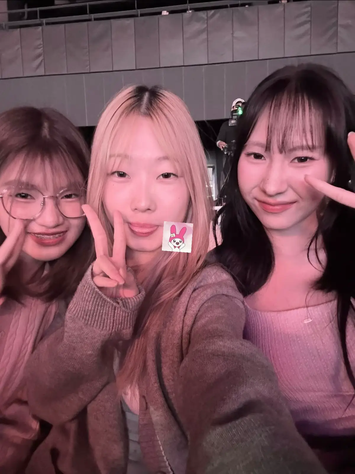 พี่สาวคนจ๋วย > < @yy @JJ 😻💖👈🏻