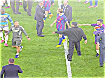 রাফিনহা আর ভিনি ব্রাজিল বনাম ব্রাজিল 🤯🔥☠️ #100kviews #foryou #football #editing #barcelonafc🔴🔵 