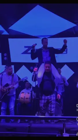 Just let him do it‼️😂😭 #fyp #foryou #foryourpage #primetimelaflare 