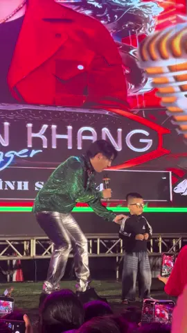 Giao lưu cùng khán giả nhí. #lamchankhang #music #typ #tiktok 