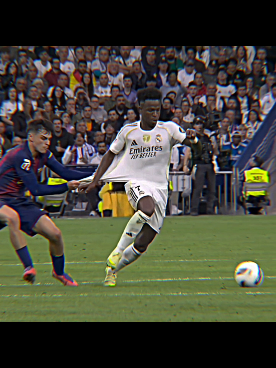 mas pedri kenapa wak 😭😭 #pedri #vinicius #barca #madrid #fyp 